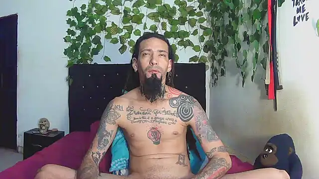 Snapshot of caribbeanlover1 chatting on 06/03/26, 02:33 caribbeanlover1 online show from 06/03/26, 02:33