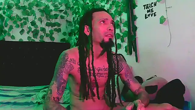 caribbeanlover1 online show from 10/18/25, 09:39