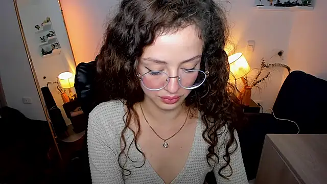 Cassandra Caiin online show from 03/15/26, 01:45