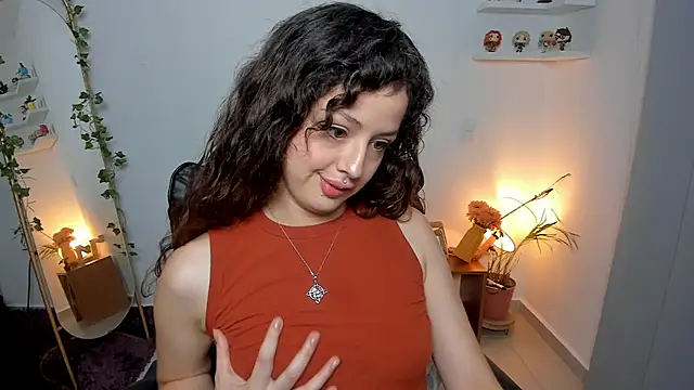 Cassandra Caiin online show from 07/15/26, 11:56