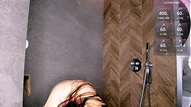 BondGirll online show from 12/15/25, 06:52