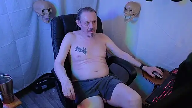 Richy  Rich  online show from 10/30/25, 08:12