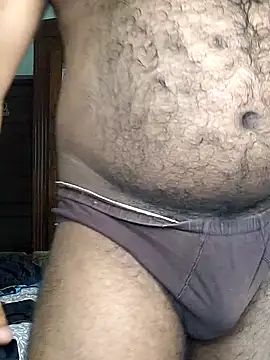 Snapshot of MalluBoyForGirls chatting on 11/11/25, 08:20 MalluBoyForGirls online show from 11/11/25, 08:20