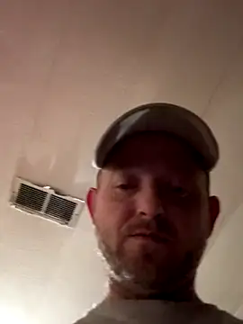 Snapshot of smokeymt420 chatting on 12/15/25, 07:03 smokeymt420 online show from 12/15/25, 07:03