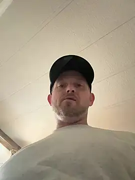 Snapshot of smokeymt420 chatting on 01/11/26, 01:34 smokeymt420 online show from 01/11/26, 01:34