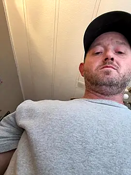 Snapshot of smokeymt420 chatting on 11/24/25, 08:42 smokeymt420 online show from 11/24/25, 08:42