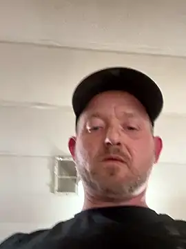 Snapshot of smokeymt420 chatting on 01/14/26, 04:27 smokeymt420 online show from 01/14/26, 04:27