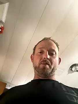 Snapshot of smokeymt420 chatting on 11/07/25, 05:23 smokeymt420 online show from 11/07/25, 05:23