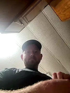 Snapshot of smokeymt420 chatting on 11/02/25, 05:01 smokeymt420 online show from 11/02/25, 05:01