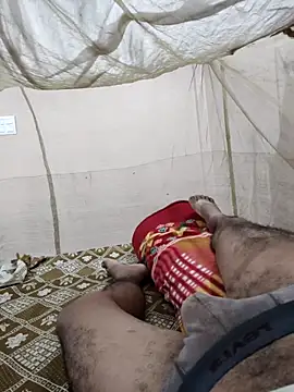 Snapshot of Kubera_The_Maharaj chatting on 10/12/25, 01:45 Kubera The Maharaj online show from 10/12/25, 01:45