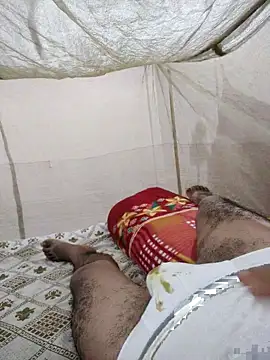 Snapshot of Kubera_The_Maharaj chatting on 09/25/25, 04:24 Kubera The Maharaj online show from 09/25/25, 04:24