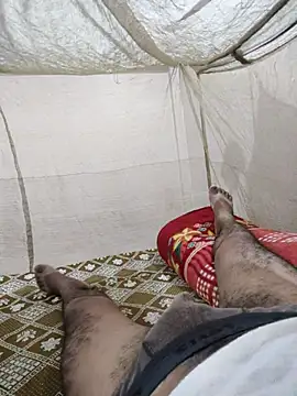 Snapshot of Kubera_The_Maharaj chatting on 10/18/25, 05:37 Kubera The Maharaj online show from 10/18/25, 05:37