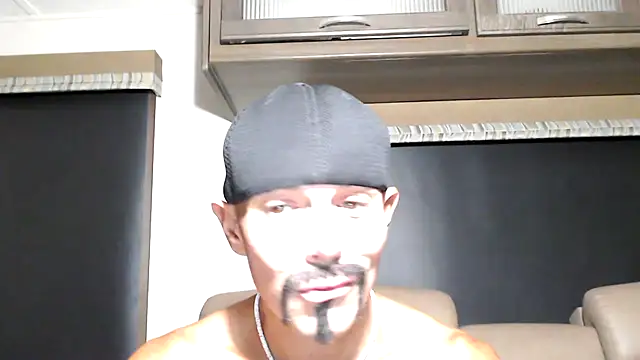 Snapshot of ThickD2C chatting on 06/12/26, 05:43 ThickD2C online show from 06/12/26, 05:43