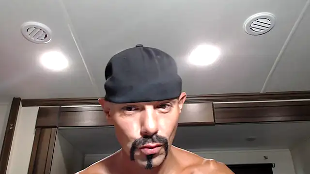 ThickD2C online show from 09/28/25, 05:31