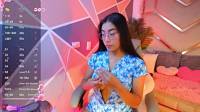 Snapshot of shanon- chatting on 05/16/26, 07:02 shanon- online show from 05/16/26, 07:02