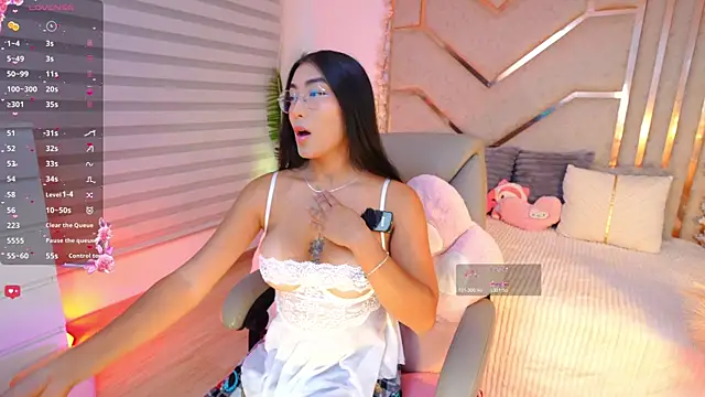 Snapshot of shanon- chatting on 07/15/26, 11:01 shanon- online show from 07/15/26, 11:01