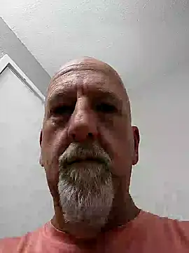 Snapshot of Yankeedave420 chatting on 05/30/26, 07:15 Yankeedave420 online show from 05/30/26, 07:15