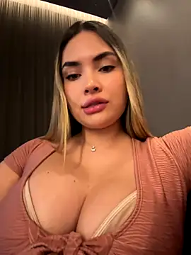 AnaCarrera online show from 10/26/25, 03:56