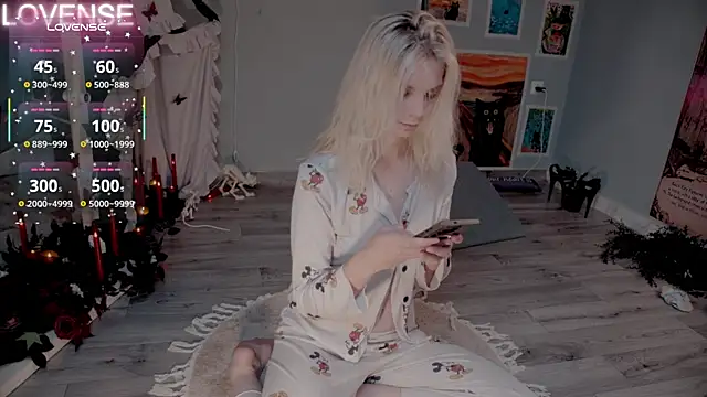 Careful i bite online show from 11/02/25, 06:40