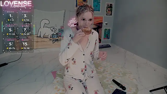 Careful i bite online show from 09/16/25, 05:08