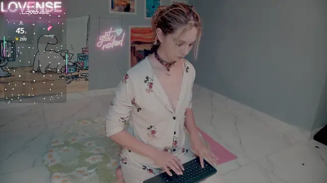 Careful i bite online show from 09/10/25, 08:24