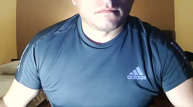 Snapshot of chicoguapo8 chatting on 02/12/25, 07:44 chicoguapo8 online show from 02/12/25, 07:44