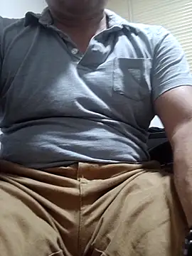 chicoguapo8 online show from 04/18/26, 02:36