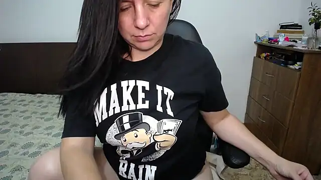 Snapshot of alexa_milsf chatting on 10/11/25, 01:17 alexa milsf online show from 10/11/25, 01:17