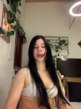 Estefani 32 online show from 02/23/26, 12:56