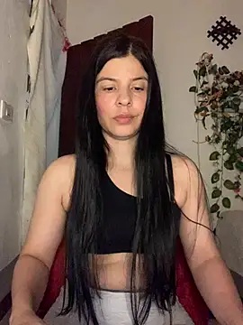 Estefani 32 online show from 07/08/26, 02:40
