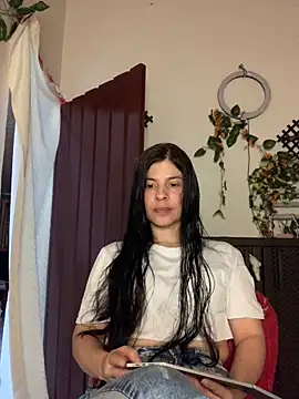 Estefani 32 online show from 06/30/26, 03:56