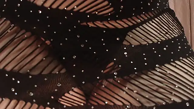 Estefani 32 online show from 10/10/25, 05:14