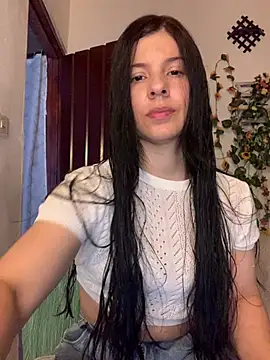 Estefani 32 online show from 07/11/26, 05:35