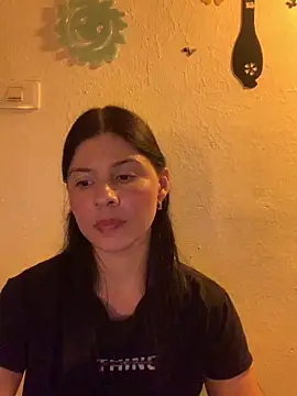 Estefani 32 online show from 06/04/26, 05:17