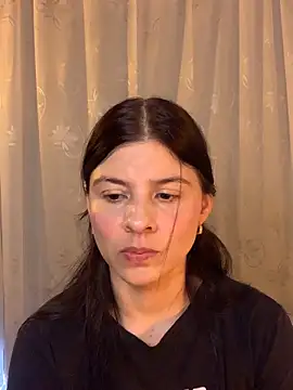Estefani 32 online show from 05/19/26, 02:46