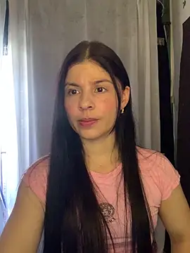 Estefani 32 online show from 05/26/26, 05:44
