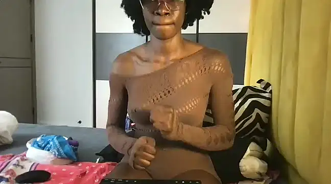 choco petite online show from 03/22/25, 07:15