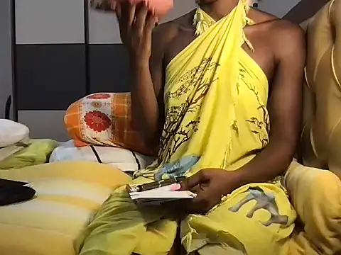 choco petite online show from 10/10/25, 05:08