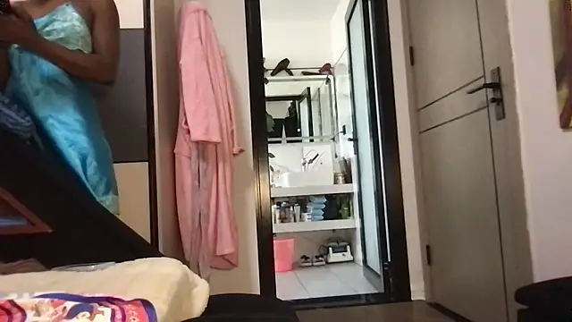 choco petite online show from 03/11/26, 04:06