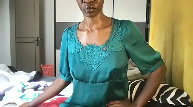 choco petite online show from 03/16/25, 06:20