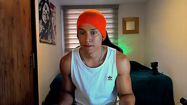 Snapshot of Liam_V chatting on 01/26/25, 02:52 Liam V online show from 01/26/25, 02:52