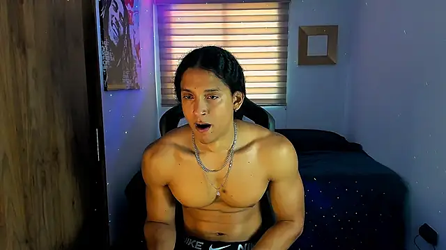 Snapshot of Liam_V chatting on 02/10/25, 01:33 Liam V online show from 02/10/25, 01:33