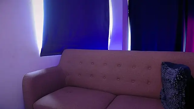 Liam V online show from 11/23/25, 05:23