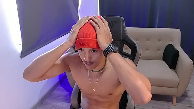 Liam V online show from 05/05/26, 04:43