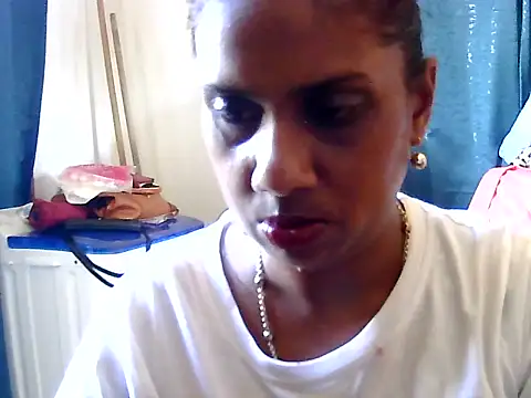 Snapshot of Ansh1307 chatting on 04/12/26, 01:14 Ansh1307 online show from 04/12/26, 01:14