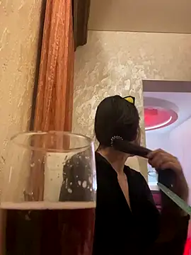 Flossy Vettie online show from 12/19/25, 07:16