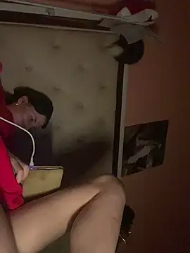 Snapshot of Flossy_Vettie chatting on 10/31/25, 12:40 Flossy Vettie online show from 10/31/25, 12:40