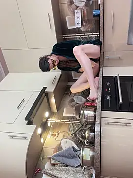 Flossy Vettie online show from 03/13/26, 12:21