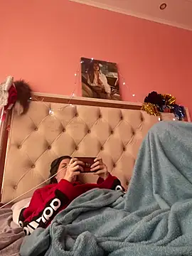 Flossy Vettie online show from 12/19/25, 07:11