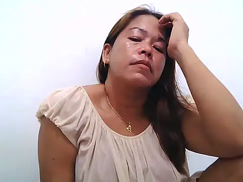 Snapshot of yummytitsxxx168 chatting on 05/21/26, 04:21 yummytitsxxx168 online show from 05/21/26, 04:21